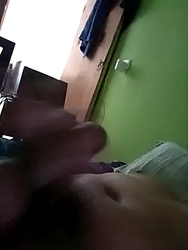 art-e9-2 online show from December 4, 2025, 6:29 pm