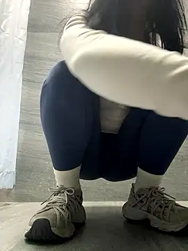 mitao xx online show from January 13, 2026, 3:21 am