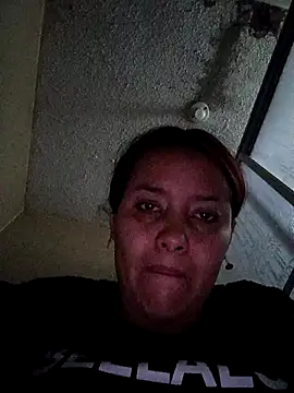 karlanenauv online show from November 21, 2025, 2:38 pm