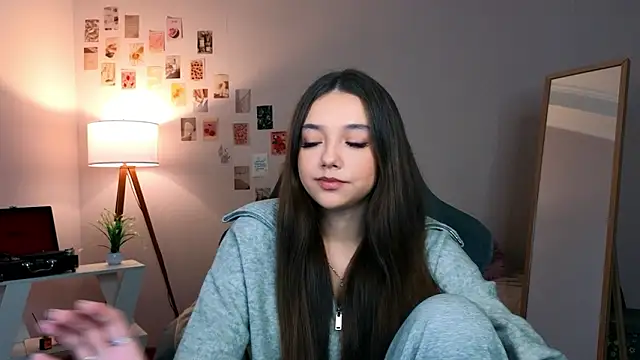 Vexorine online show from February 15, 2026, 7:35 pm