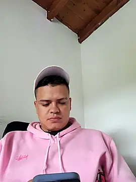 Teo Vanegass online show from November 21, 2025, 2:49 pm