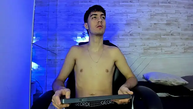 Emir Ozan  online show from December 2, 2025, 11:34 am