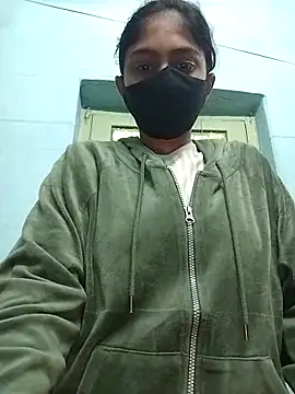 Miss tinaaa online show from December 2, 2025, 10:28 am