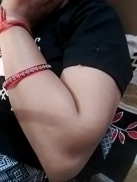 Priya Sharma04 online show from April 11, 2026, 7:28 pm