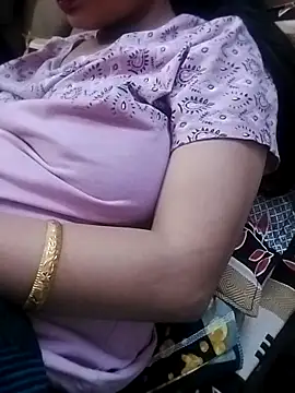 Priya Sharma04 online show from March 17, 2026, 9:18 pm