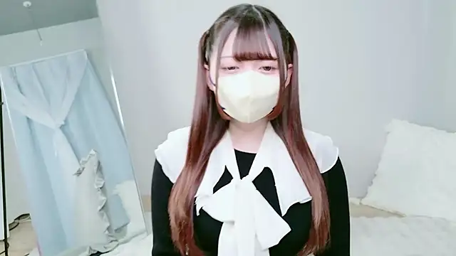  Sakura F online show from February 3, 2026, 6:33 am