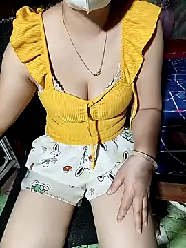 Snapshot of Andreena chatting on November 22, 2025, 4:33 am Andreena online show from November 22, 2025, 4:33 am