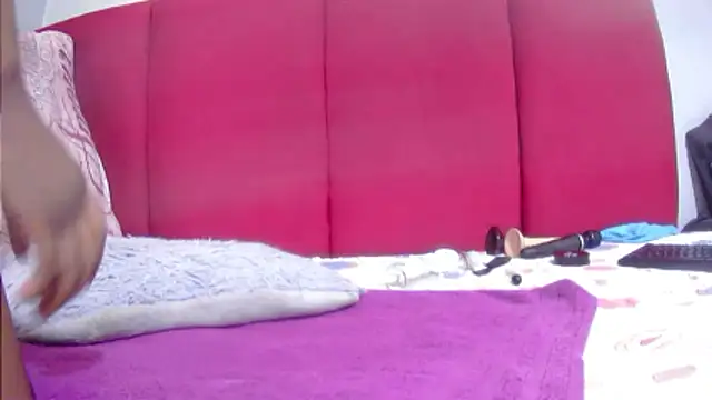 Cherrydollx online show from January 15, 2026, 7:56 am