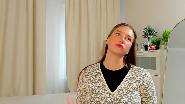 MaryaGreggs online show from November 23, 2025, 7:40 am