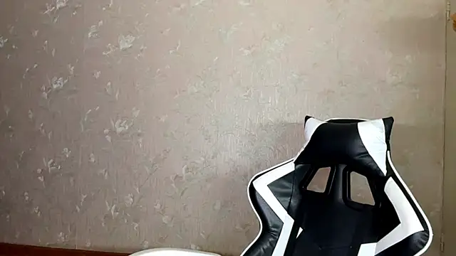 RosarioOler online show from November 28, 2025, 5:29 am