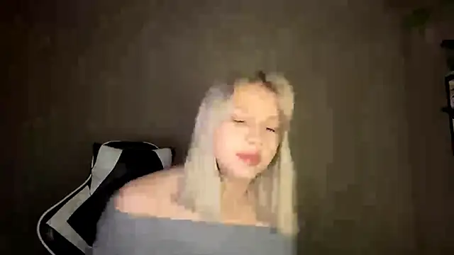 RosarioOler online show from November 21, 2025, 4:11 am