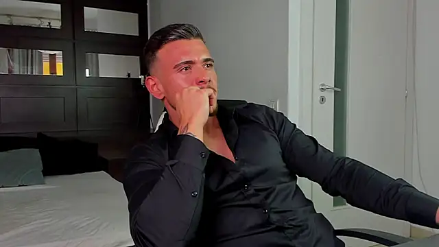 ElijahThorne online show from March 18, 2026, 2:30 pm