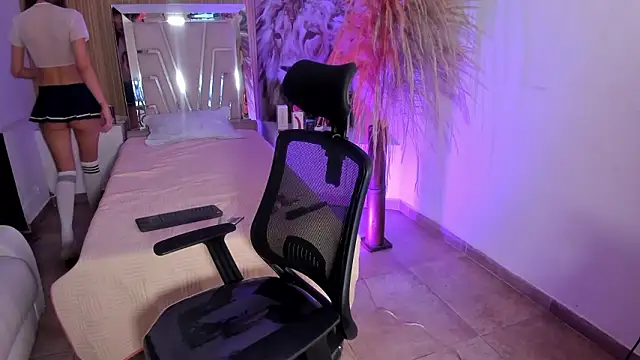 RenataMason online show from March 25, 2026, 4:45 am