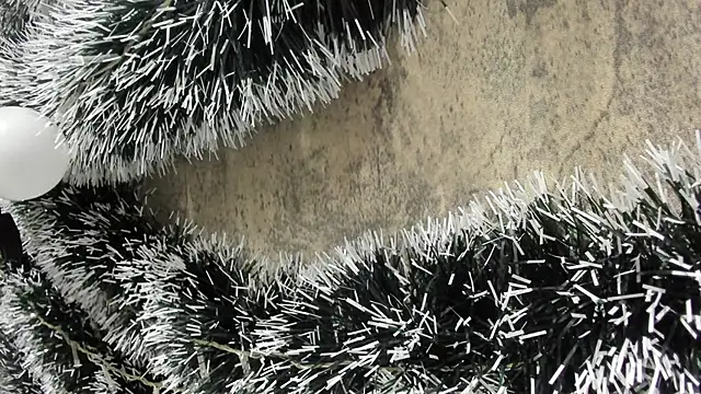 Lips red1 online show from November 21, 2025, 7:57 pm