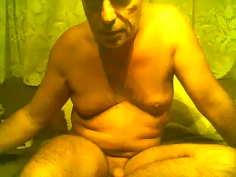 Snapshot of Pneuhammer chatting on November 29, 2025, 9:15 pm Pneuhammer online show from November 29, 2025, 9:15 pm