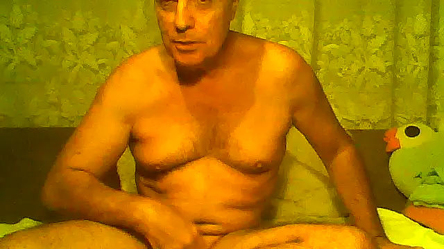 Snapshot of Pneuhammer chatting on November 26, 2025, 9:59 pm Pneuhammer online show from November 26, 2025, 9:59 pm