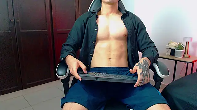 Snapshot of eren_jeager chatting on February 7, 2026, 1:24 am eren jeager online show from February 7, 2026, 1:24 am