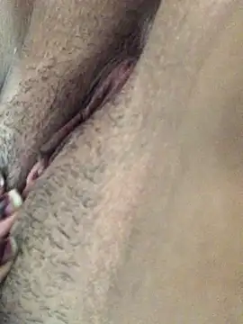 esthefany    putinha online show from November 23, 2025, 12:26 pm