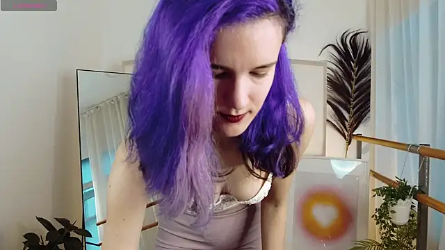 Snapshot of AuraLauna chatting on November 25, 2025, 7:19 am AuraLauna online show from November 25, 2025, 7:19 am