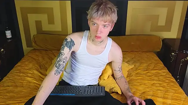 TRAVIS CLAS online show from November 27, 2025, 8:09 pm