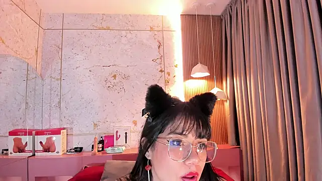 Snapshot of Haylenpark chatting on January 5, 2026, 5:27 pm Haylenpark online show from January 5, 2026, 5:27 pm