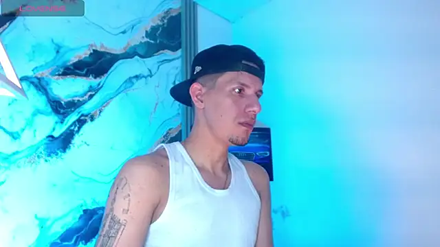 Snapshot of Sebastian_Smith__ chatting on May 25, 2026, 7:01 pm Sebastian Smith online show from May 25, 2026, 7:01 pm