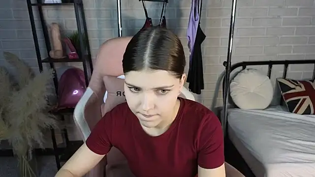 Snapshot of Sierra_Maddison chatting on November 28, 2025, 9:31 am Sierra Maddison online show from November 28, 2025, 9:31 am