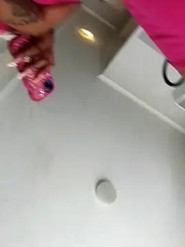 Kaylor4 online show from November 21, 2025, 12:37 pm