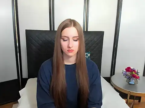 VanessaAmore online show from April 3, 2026, 7:59 am