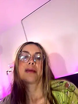 venus desired260669 online show from December 2, 2025, 10:11 pm