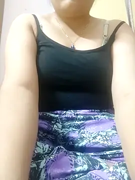 Snapshot of Tanvi_02 chatting on November 23, 2025, 4:28 pm Tanvi 02 online show from November 23, 2025, 4:28 pm