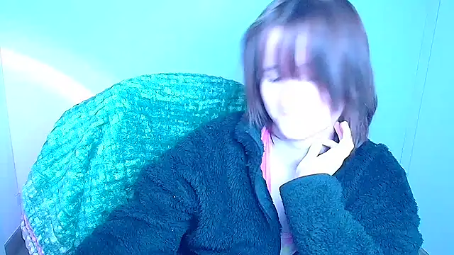 Alice Wonderme online show from February 12, 2026, 1:33 pm