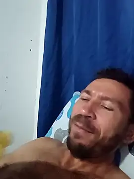 RobertoLuiz84 online show from December 21, 2025, 7:26 pm