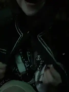 Queen-of-Love online show from January 13, 2026, 9:19 pm