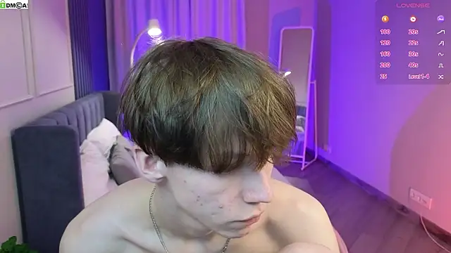 cuMte boy online show from March 8, 2026, 1:11 am