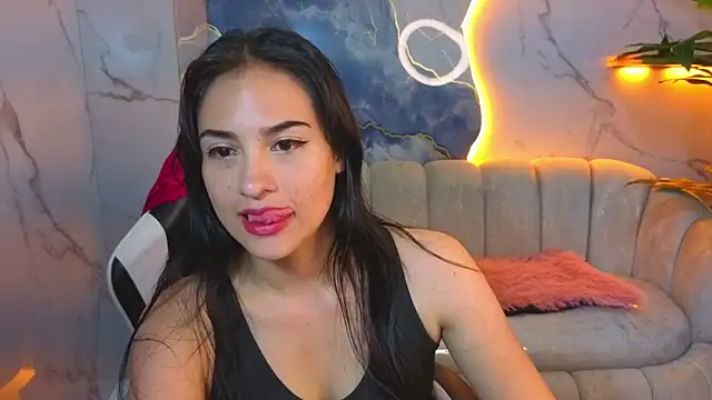 Snapshot of Anny_Star_Tx chatting on June 2, 2026, 7:36 pm Anny Star Tx online show from June 2, 2026, 7:36 pm