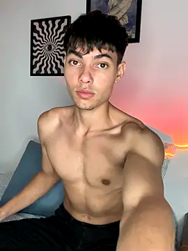 Jayce  Arcan online show from November 22, 2025, 6:01 am