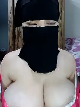 Honeygirl100 online show from January 10, 2026, 7:31 pm