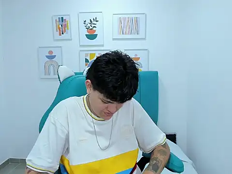  ian sweet online show from December 21, 2025, 2:35 am