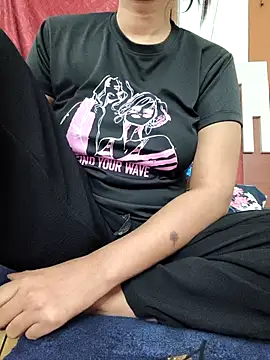 paro22 sex online show from April 9, 2026, 4:57 pm