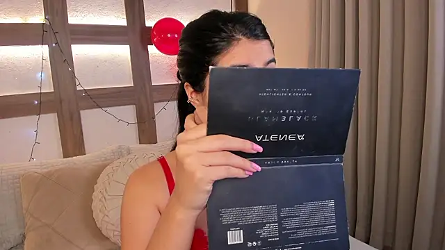 SarhaVega online show from February 14, 2026, 1:11 pm