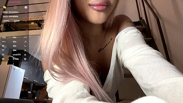 EIeniVanwart online show from February 7, 2026, 4:59 pm