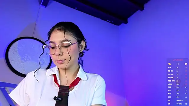 naty saenz online show from December 16, 2025, 10:08 am