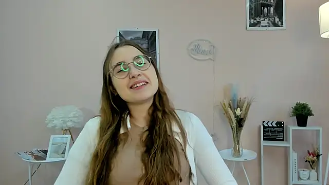 DebbraBickler online show from November 26, 2025, 12:16 pm