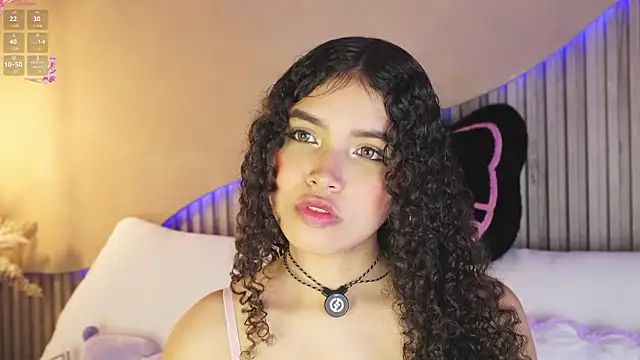 EloiseSweetxx online show from March 18, 2026, 12:19 pm