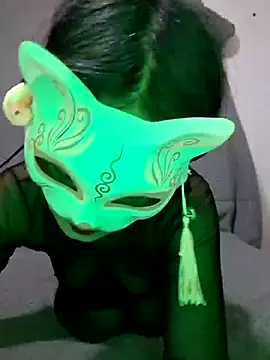 Mitsuarii online show from January 14, 2026, 10:57 pm