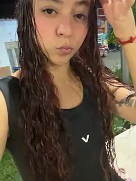 Snapshot of lindaa_natashaa_ chatting on February 6, 2026, 1:12 am lindaa natashaa online show from February 6, 2026, 1:12 am