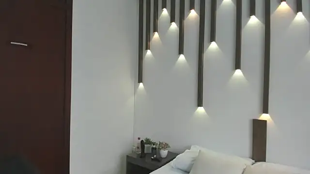 Snapshot of lindaa_natashaa_ chatting on March 4, 2026, 7:10 pm lindaa natashaa online show from March 4, 2026, 7:10 pm