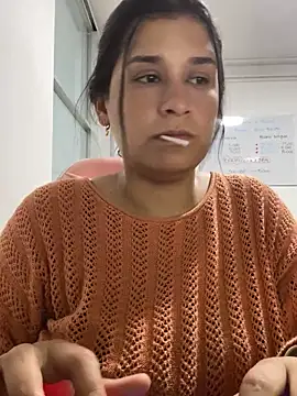 ArinaFoxx online show from November 22, 2025, 4:55 am