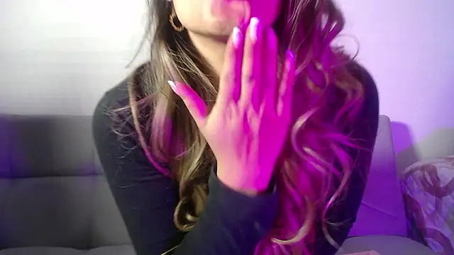 Snapshot of hanna__jones7 chatting on February 16, 2026, 12:09 am hanna jones7 online show from February 16, 2026, 12:09 am